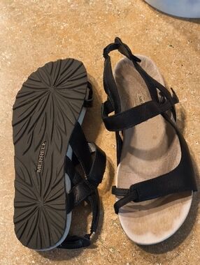 Merrell Women's Black Strappy Leather Slingback Sandals Size 7
